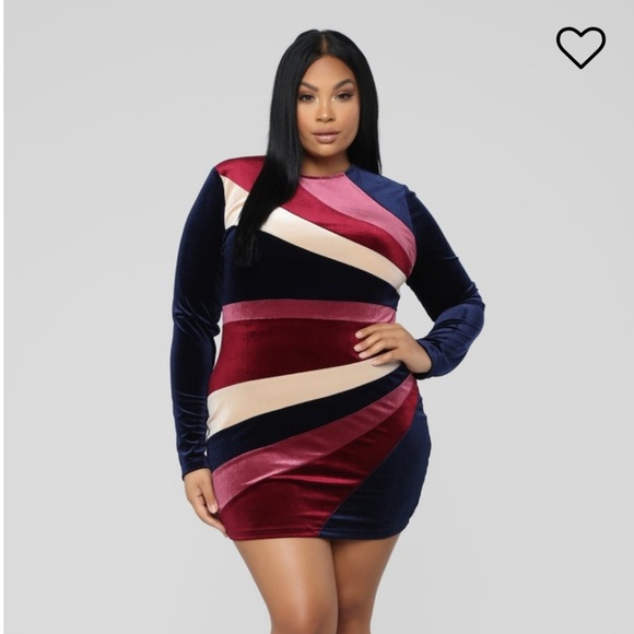 Beautiful plus size Fashion Nova Holiday Dress - Picture 3 of 3